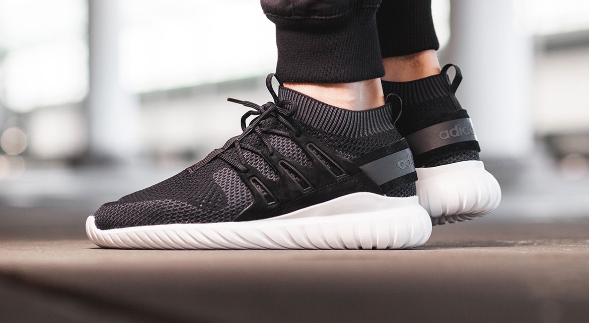 adidas tubular nova